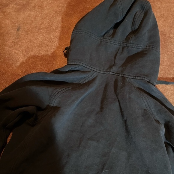 Lululemon black scuba jacket 
no dot or tag fits size 4/6
Zips all the way up - Picture 7 of 7